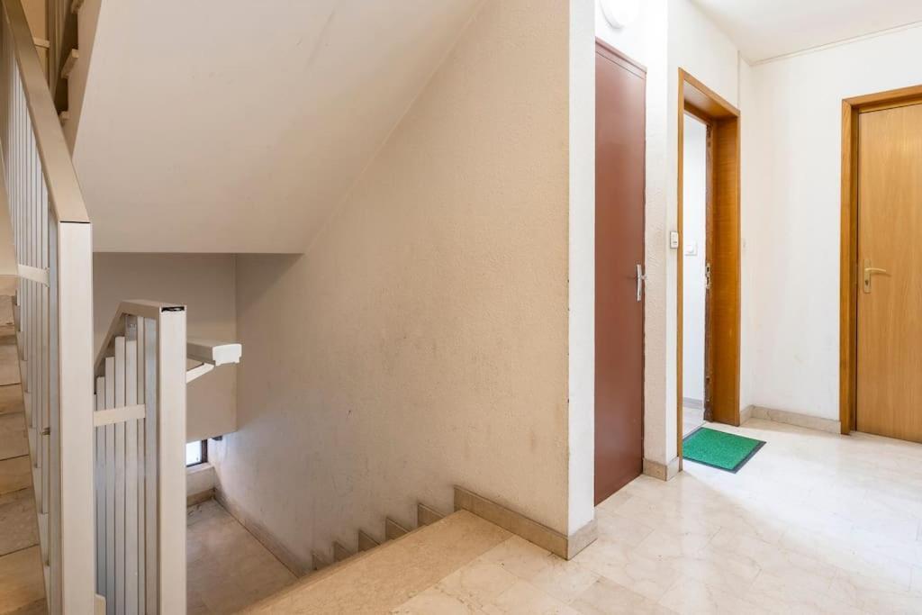Studio Cosy Proche Du Centre + Parking Gratuit Cluses Exterior photo